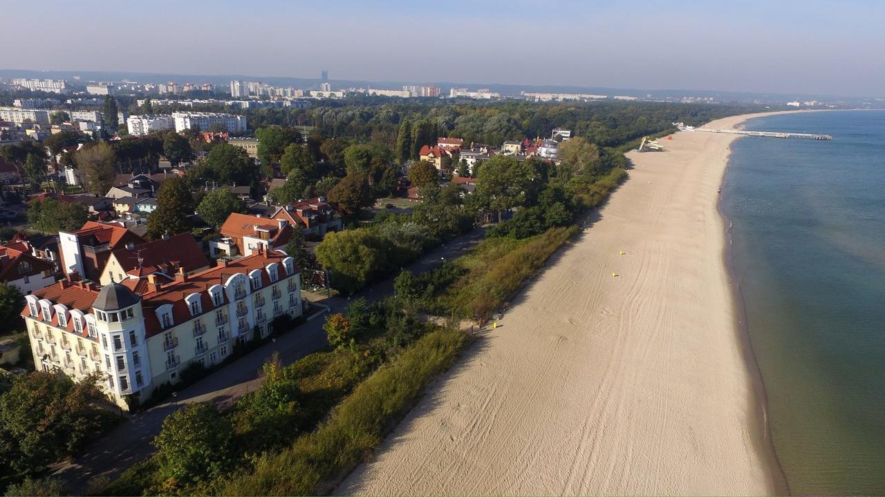 Hotel Lival Гданьск Экстерьер фото